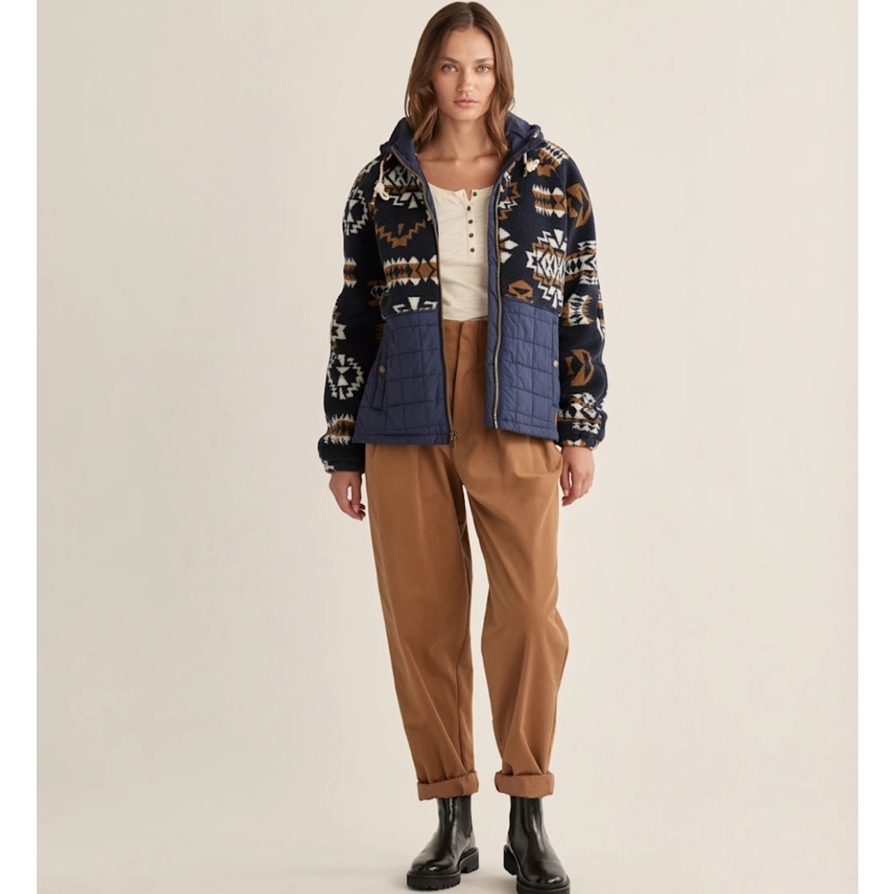 PENDLETON QUILTED TANSY FLEECE HOODED WESTERN PRINT JACKET SIZE LARGE NAVY TAN - Picture 2 of 12